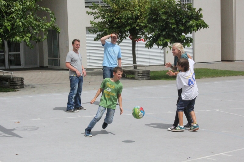 Village Camps International Summer Camp VDC Geneva 2016-08-12 https://www.villagecamps.com/journals_admin/images/331-23-Picture 105.jpg